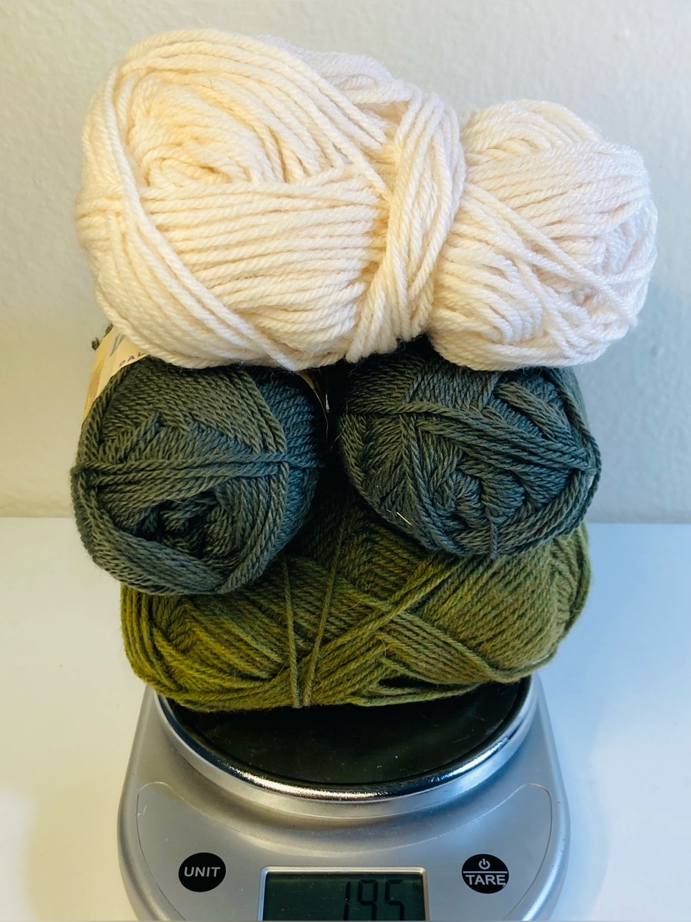 195 g / 6.8 oz Assorted WOOL Green and Cream Yarn Bundle (1 NWT, 1 NWOT)